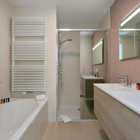 公寓 Fantastic Boho-style, Sunny New With Large Terrace And Stunning Sea-view 奥斯滕德